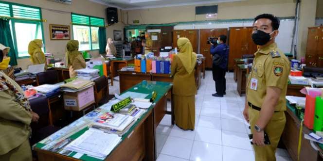 Wali Kota Gibran Marah Ada Guru Tidak Pakai Masker: Ini Serius Bukan Bercanda!