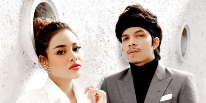 Atta Halilintar Usap Mata Usai Ijab Kabul, Ini Mas Kawin Buat Aurel Hermansyah