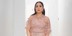 Harga Dress Nagita Slavina saat Kondangan Aurel-Atta Jadi Tebak-Tebakan Netizen