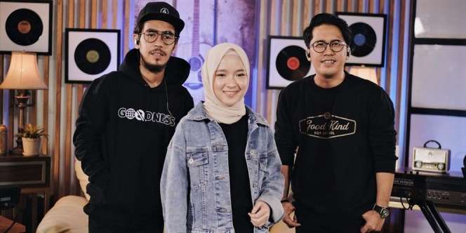 8 Potret Nissa Sabyan di Pernikahan Sang Kakak, Perutnya Jadi Gunjingan Lagi