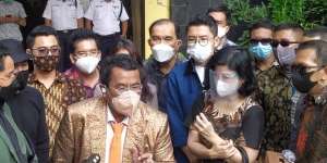 Selain Diusir, Desiree Tarigan Ngaku Mobilnya Diambil Hotma Sitompul