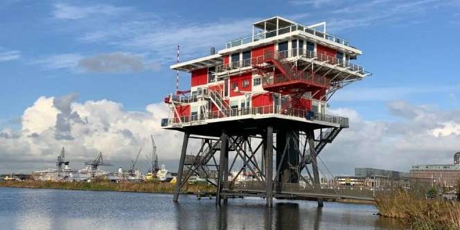 Unik, Ada Restoran 'Nangkring' Bekas Menara Televisi