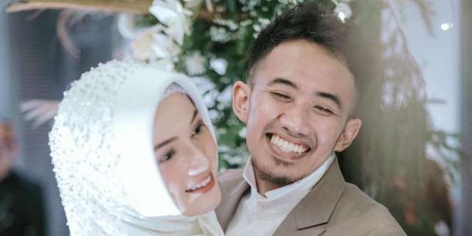 Ustaz Syam Kasih Penjelasan Soal Puasa, Netizen Salah Fokus Lihat Wajah Jihan