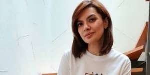 Pesona Najwa Shihab Pakai Sneakers, Tampil Keren Bak ABG
