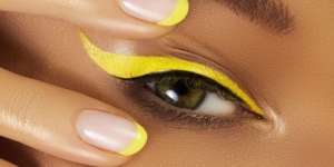3 Langkah Mudah Mengaplikasikan Eyeliner Neon