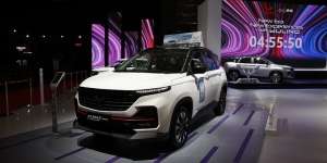 Harga Confero dan Almaz Disubsidi Wuling Selama IIMS 2021