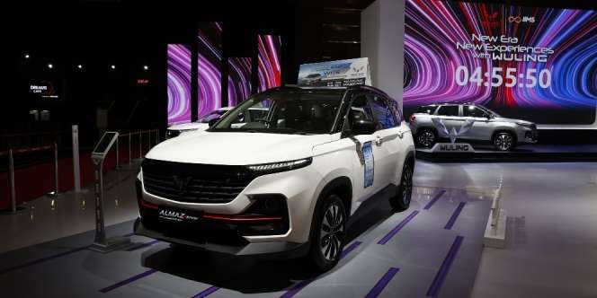 Harga Confero dan Almaz Disubsidi Wuling Selama IIMS 2021