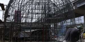 FOTO: Rezeki Ramadan Pengrajin Kubah Masjid 