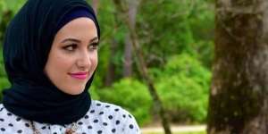 Fenomena Jilboobs, Pakai Jilbab Tapi Tak Menutupi Aurat