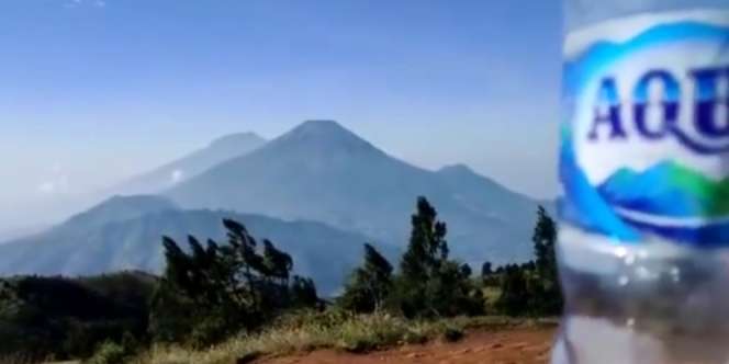 Video Penampakan Gunung Mirip Gambar di Botol Kemasan Aqua
