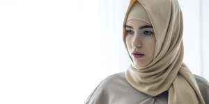 Inspirasi Hijab Nyaman yang Bisa Buat Ramadan Semakin Ceria