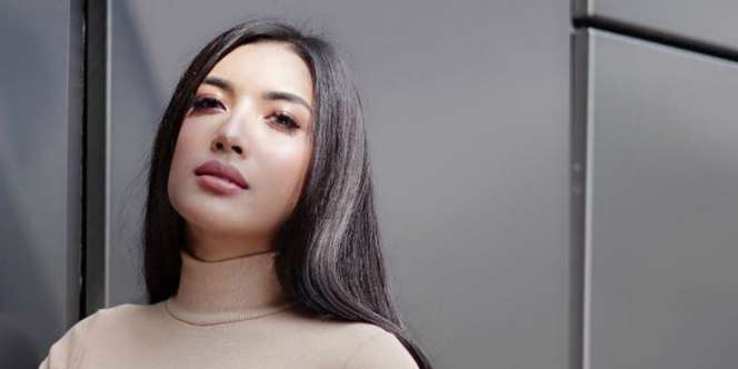 Busana Millendaru Panen Hujatan, Netizen: Emang Ga Puasa Bang?