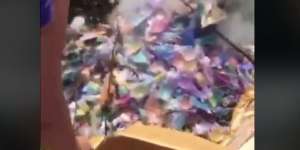 Viral Gadis Cantik Bakar Ratusan Centong, Alasan di Baliknya Bikin Hati Teriris