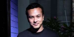 Nicholas Saputra Trending di Twitter, Sikapnya Saat Divaksin Tuai Pujian