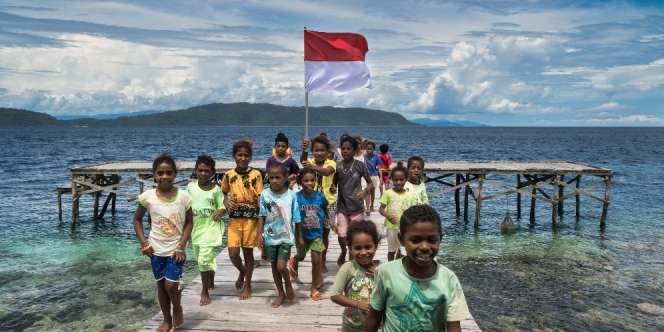 Para Ibu Sosialita Gelar Baksos di Daerah Terpencil Hingga Papua