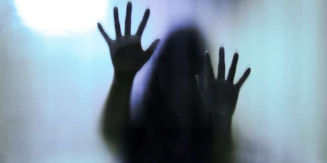 Beginilah Cara Setan Menelanjangi Wanita
