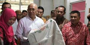 Menteri Teten Masduki: Belanja Itu Ibadah