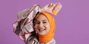 Lindungi Kulit dari Sinar UV dan Blue Light dengan Sunscreen yang Tepat