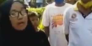 Sempat Curiga Tetangganya Babi Ngepet, Ibu Ini Minta Maaf ke Warga Depok