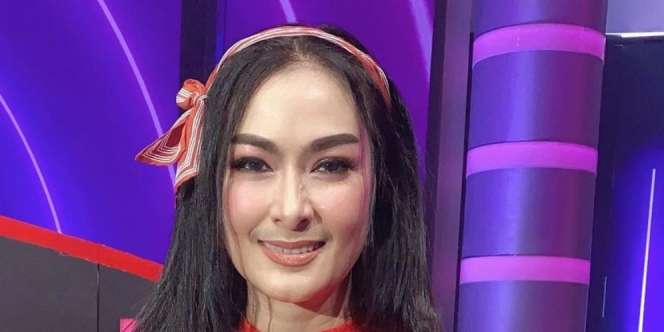 Iis Dahlia Ngamuk Musik Berhenti Saat Asyik Nyanyi, Tim Kreatif Kena Semprot