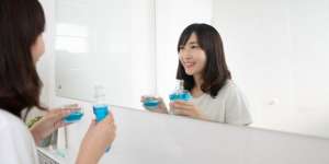 Bolehkah Hilangkan Bau Mulut Pakai Obat Kumur Saat Puasa?