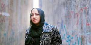 Foto Tanpa Hijab Tersebar, Jane Shalimar Santai