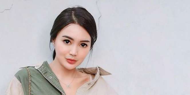 Ngaku Suka Main di Kamar Mandi, Pose Wika Salim di Bathtub Jadi Sorotan