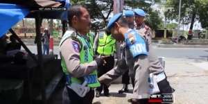 Begini Momen Polisi Dirazia Sesama Polisi, Ada Perwira Turun Tangan
