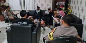 Usir Jemaah Bermasker dengan Kutip Ayat Quran, Ini Alasan Ustaz di Masjid Bekasi