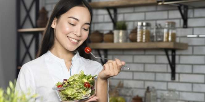5 Camilan Aman Walau Dimakan Tengah Malam