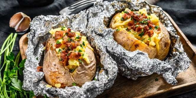 Resep Kentang Panggang Isi Tuna Keju, Menu Sahur Simpel