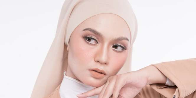 5 Tips Tampil Stylish dengan Hijab Nude