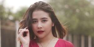 Menu Buka Artis: Prilly Paling Ribet, Igun Cukup Gorengan, Opick Senyuman Istri