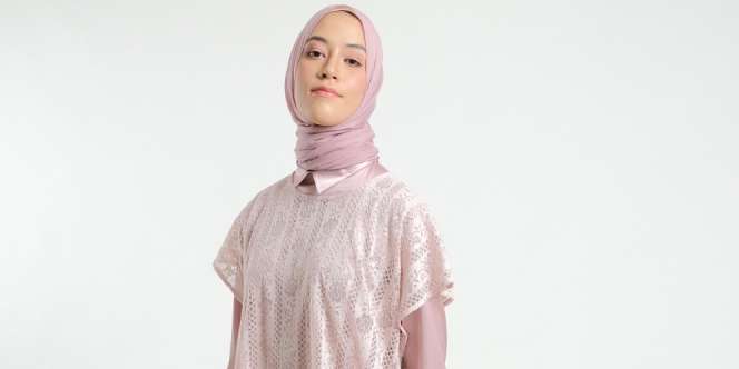 Tampil Fashionable saat Lebaran dengan Koleksi Outfit Satin