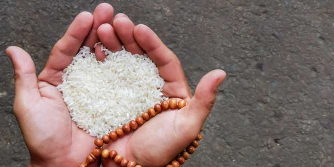 Kenali Beda Zakat, Wakaf dan Sedekah