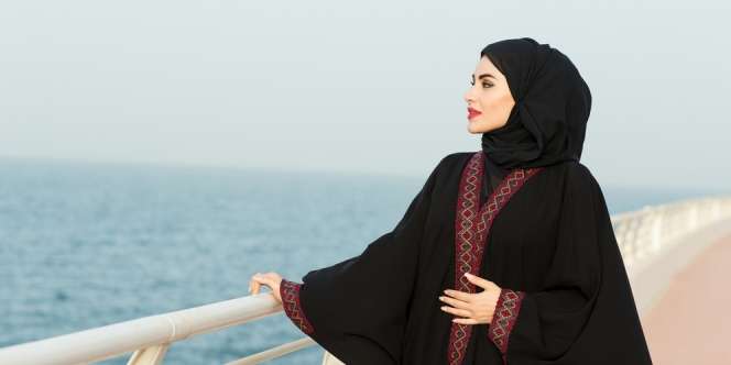 4 Rekomendasi Abaya Trendy untuk Sambut Lebaran