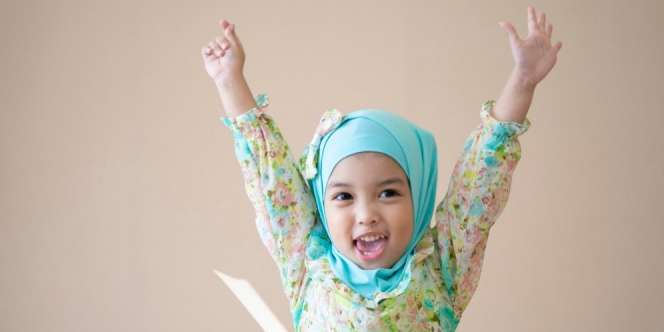 3 Trik Memilih Busana Lebaran untuk Buah Hati