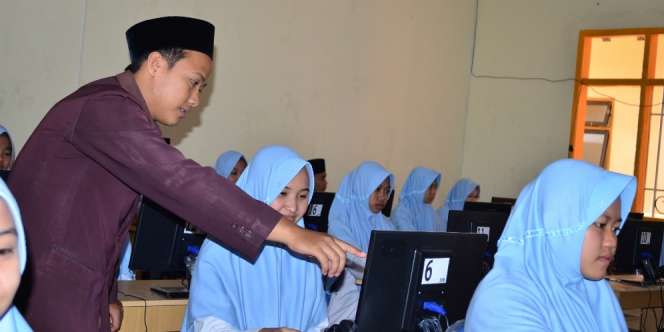 Bersilaturahmi ke Guru Sekolah, Hadiahi Doa Ini