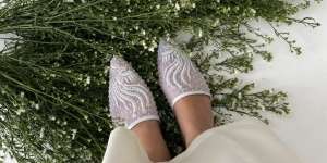 Tampil Kece Saat Lebaran dengan Sandal Sawunggaling