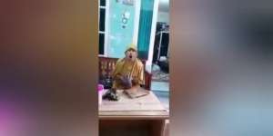 Viral Paket Tak Sesuai Pesanan, Emak-emak Maki Kurir dan Ogah Bayar COD