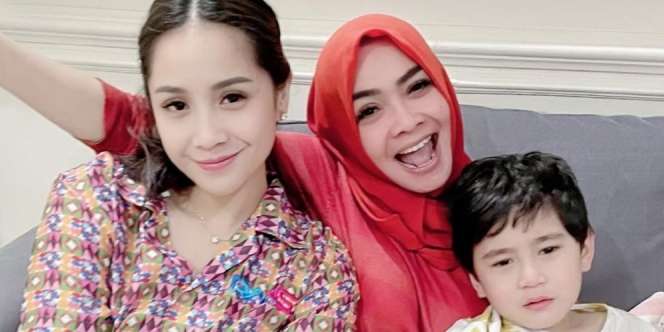 Tajir Melintir! Segini THR Rieta Amilia Buat Rafathar, Amplop Tipis Tapi Isinya