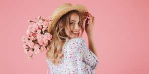 4 Pilihan Dress yang Cocok untuk Bentuk Tubuh Persegi Panjang