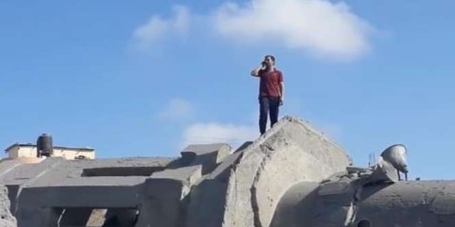 Video Haru Muazin di Gaza Tetap Kumandangkan Azan di Atas Reruntuhan Masjid