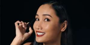 Tips dan Trik Makeup untuk Pemilik Kulit Gelap