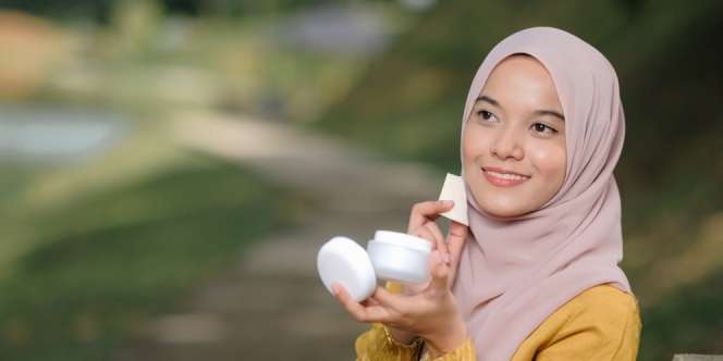 Jangan Buang Dulu! Gunakan Kemasan Produk Kecantikan untuk Hal Ini
