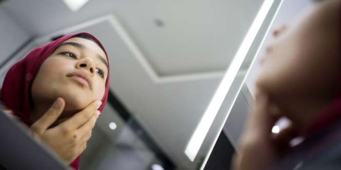 Trik Menyamarkan Jerawat Tanpa Memakai Concealer