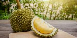 Bahaya! Hindari Makanan dan Minuman Ini Setelah Makan Durian
