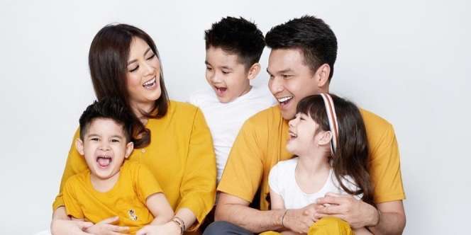 Suami Dekat dengan Ririn Dwi Ariyanti, Reaksi Istri Jonathan Frizzy: Tahu Diri