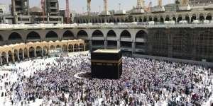 Insiden Sholat Jumat di Masjidil Haram, Pria Diringkus Diduga Mau Serang Khatib