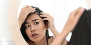 5 Penyebab Rambut Kering dan Rapuh